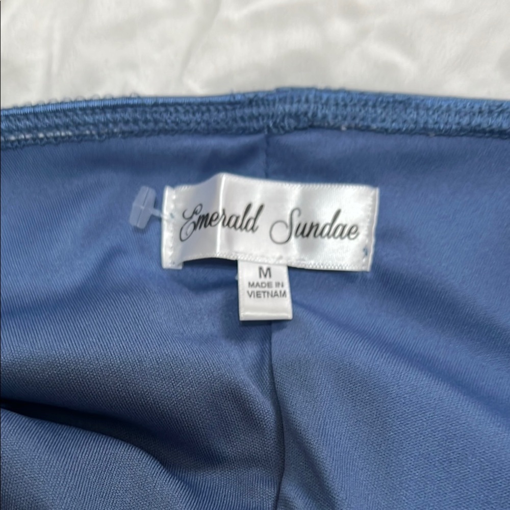 Elegant Blue Satin Dress - Picture 3 of 3